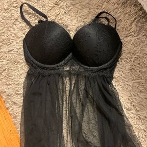 Victoria’s Secret 32D lingerie